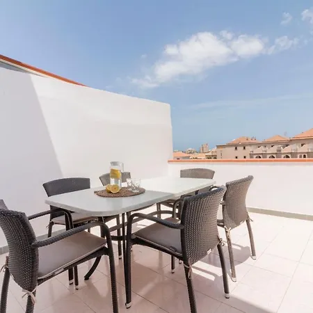 New* With Terrace And Sea Views 아파트 *